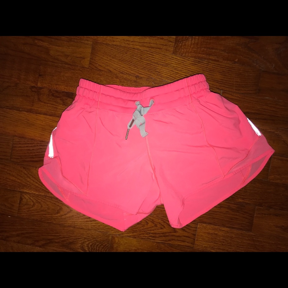 Lululemon Hotty Hot shorts